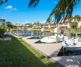 GULF ACCESS #C 2-bedroom w/ Heated pool