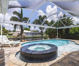 Half mile to the beach! Heated Pool & Spa, with Tiki on boat dock! - Villa Changes in Attitude