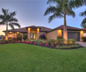 Holland House Cape Coral Surfside - Luxury Villa - Private Heated Pool - Canal View