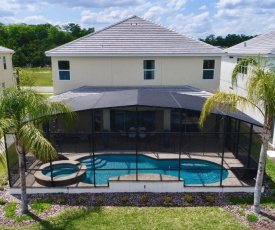 10BR Luxury Mansion - Family Resort - Private Pool And Hot Tub!