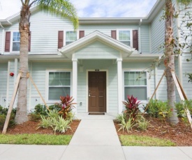 Beautiful Townhome at West Lucaya WL8988