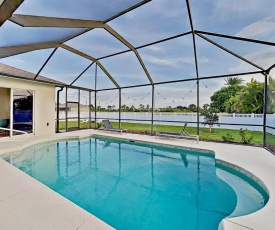 Stylish Getaway - Screened Lanai with Heated Pool home