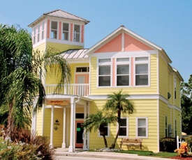 Kissimmee Resort Apartments Nestled Beside a Serene Lake