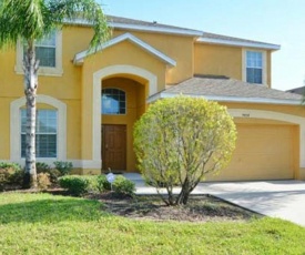 Kissimmee Villa Sleeps 13 with Pool and Air Con