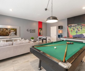 Luxury home with game room for 20 guests