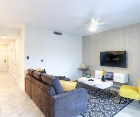 NEW SPECIAL OFFER - THE SUNSHINE - FABULOUS CONDO AT STOREY LAKE