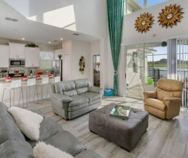 SPECIAL OFFER! New Paradise Home By The Lake, Near Disney And Outlets