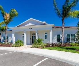 You and Your Family will Love this Luxury Home on West Lucaya Village Resort, Orlando Townhome 2684