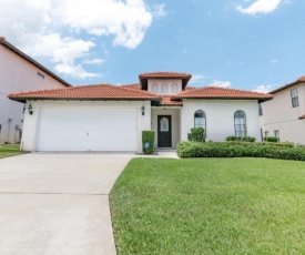 Three-Bedroom Pool Home Davenport