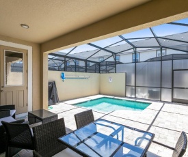 Luxury Town Home With Splash Pool in Solara Resort