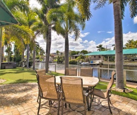 Sunny Waterfront Home by West Palm with Hot Tub