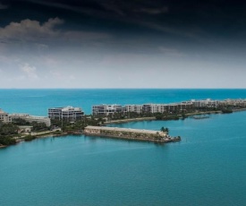 Palm Beach Waterfront Condos - Full Kitchens!