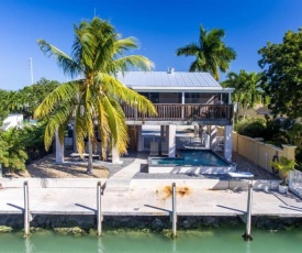 The Conch House 3bed/2bath updated single family with private pool & dockage