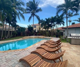 Heated private pool - 6bedroom - Large backyard - Arcade - Family Fun