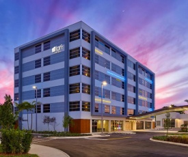 Aloft Miami Airport