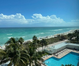 Beach Front Studio Miami Beach