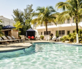 Tradewinds Apartment Hotel Miami Beach