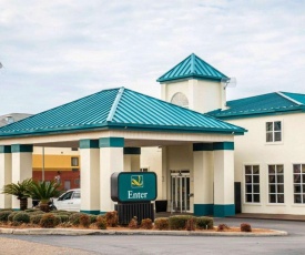 Quality Inn Chipley I-10 at Exit 120