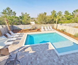 New Large Pool! FREE 6 Passenger Golf Cart! Gated Community! Close to the Beach!