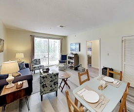 Pointe of View - Pool, Gym & Walkable Locale condo