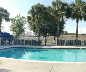 InTown Suites Extended Stay Orlando FL - Universal