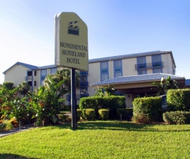 Monumental Movieland Hotel