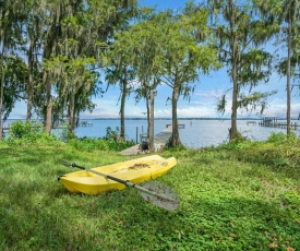 Cozy River Cabin, Family Friendly! Dock, Ping Pong, Bball Court