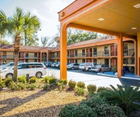 Econo Lodge Panama City