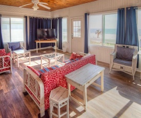 Cozy Beachside Dwelling 9 Mi to Port St Joe!