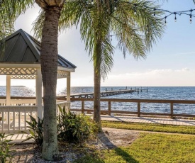 U420 Florida at it's finest! Tampa Bay hidden gem resort-style community!