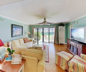 Oceanfront Community with Pool, Walk to Beach! condo