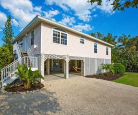 Stunning Newly Designed and Renovated Home seconds to the Gulf Of Mexico