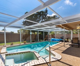 Pool Home with Hot Tub - Close to Siesta Key