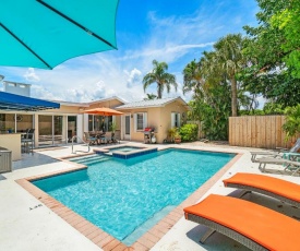 4B/3B Gem w/Heated Pool/Jacuzzi - Steps to Beach