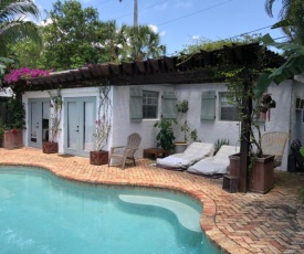 Charming Pool Cottage in Belair Historic District