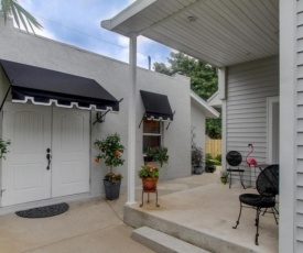 Max's Place - Private Cabana Suite with Pool