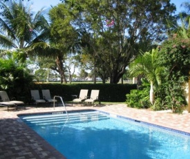 Palm Tree Cottage With Bicycles To Use! Home