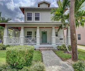 Picture Relaxing in This Idyllic Home in West Palm Beach, West Palm Beach Villa 1848