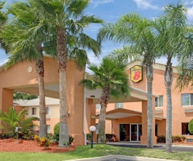 Super 8 by Wyndham Daytona Beach