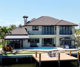 5 Bedroom Luxe Villa on Deep Water Intracoastal