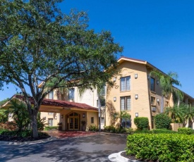 La Quinta Inn by Wyndham Deerfield Beach I-95 at Hillsboro E