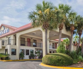 Days Inn by Wyndham Destin