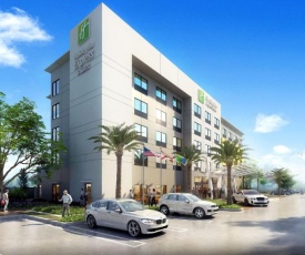 Holiday Inn Express Doral Miami, an IHG Hotel