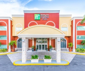 Holiday Inn Express Hotel & Suites Bradenton West, an IHG Hotel