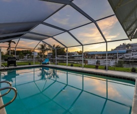 Good Vibes and Tan Lines! Private Beach with Heated Pool - Villa Good Times, Fort Myers Beach