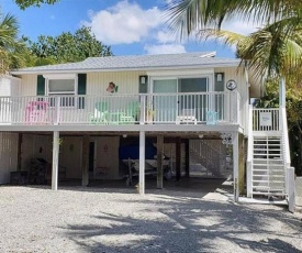 The Beach House with heated pool and spa