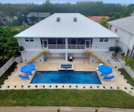 Walking Distance from the Beach, Heated pool and Spa - Villa Blue Heron I - Fort Myers Beach