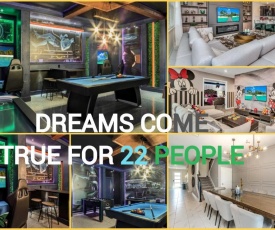 Batman Amazing Themed Games Room Kids Play Area Sleep 22 with FREE Water Park Access