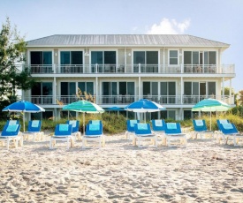 Mainsail Beach Inn on Holmes Beach