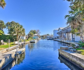 Cozy Riverfront Homosassa Cottage with Boat Slip